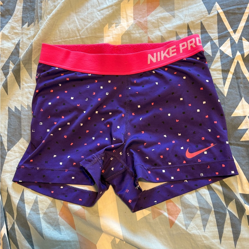Nike Pro Shorts (old waistband!)